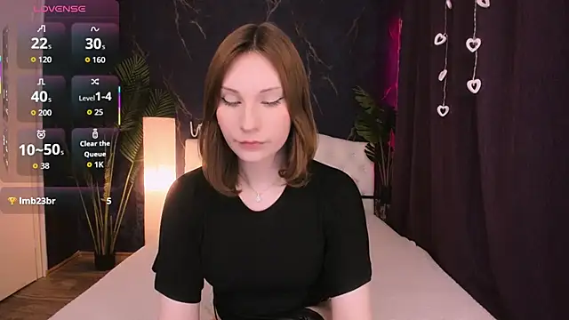 Lady Moor online show from 11-19-25, 09:48