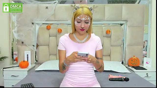 Snapshot of daniiela_beteche777 chatting on 10-31-25, 08:21 daniiela beteche777 online show from 10-31-25, 08:21