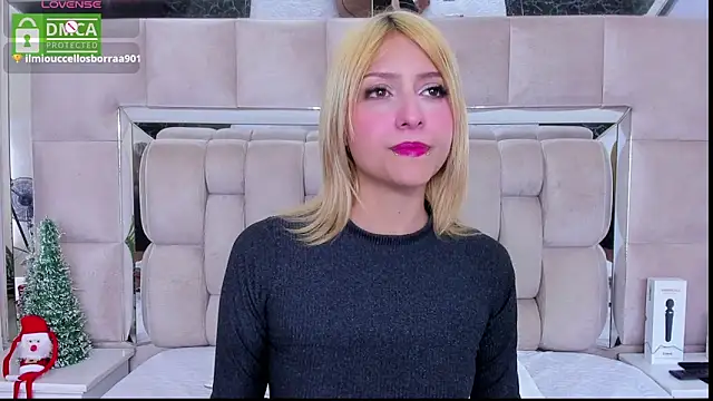 Snapshot of daniiela_beteche777 chatting on 11-29-25, 02:36 daniiela beteche777 online show from 11-29-25, 02:36