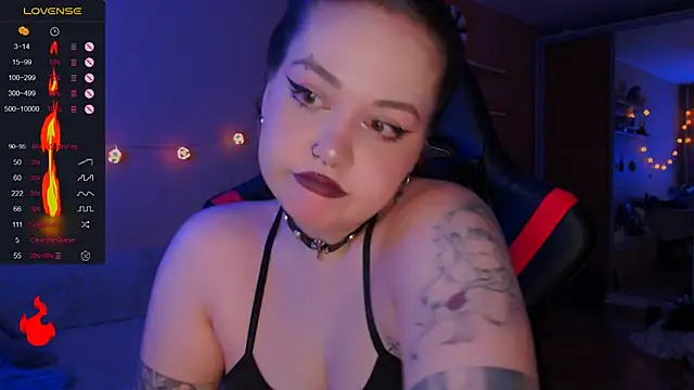 Snapshot of catchmybreath_ chatting on 10-27-25, 12:20 catchmybreath  online show from 10-27-25, 12:20