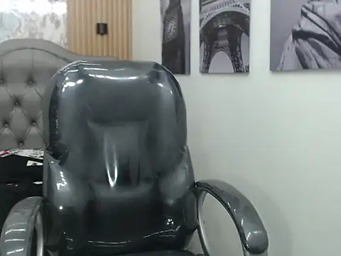 Snapshot of paul_ponce chatting on 11-01-25, 01:02 paul ponce online show from 11-01-25, 01:02