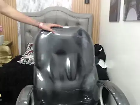 Snapshot of paul_ponce chatting on 11-09-25, 12:47 paul ponce online show from 11-09-25, 12:47