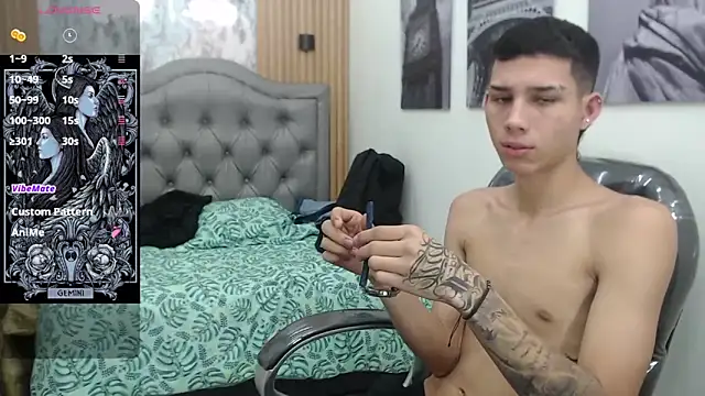 Snapshot of paul_ponce chatting on 11-18-25, 01:04 paul ponce online show from 11-18-25, 01:04