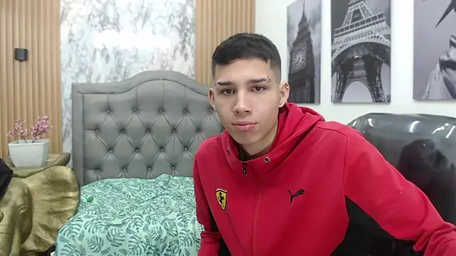 Snapshot of paul_ponce chatting on 12-02-25, 12:32 paul ponce online show from 12-02-25, 12:32