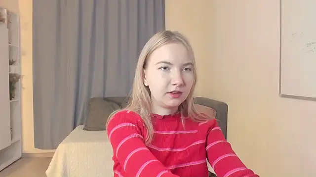 Snapshot of CathyHeximer chatting on 12-05-25, 07:28 CathyHeximer online show from 12-05-25, 07:28