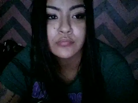 Snapshot of Jennifersbodyy chatting on 10-28-25, 01:31 Jennifersbodyy online show from 10-28-25, 01:31