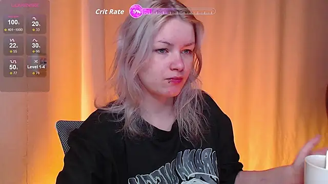 Snapshot of CherryNight6 chatting on 11-08-25, 04:34 CherryNight6 online show from 11-08-25, 04:34