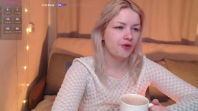 Snapshot of CherryNight6 chatting on 11-21-25, 06:39 CherryNight6 online show from 11-21-25, 06:39