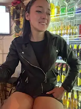 Snapshot of Lia__white chatting on 11-06-25, 01:28 Lia white online show from 11-06-25, 01:28