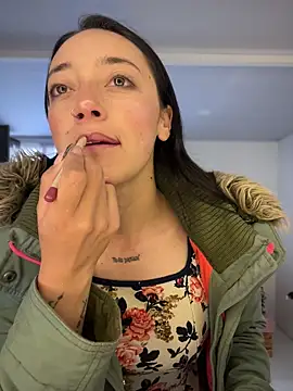 Snapshot of Lia__white chatting on 11-06-25, 01:34 Lia white online show from 11-06-25, 01:34