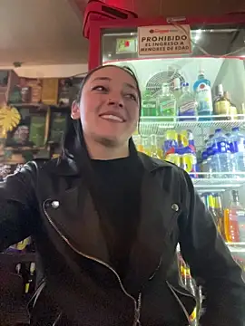 Snapshot of Lia__white chatting on 11-14-25, 04:00 Lia white online show from 11-14-25, 04:00