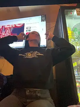 Snapshot of Lia__white chatting on 12-02-25, 11:11 Lia white online show from 12-02-25, 11:11