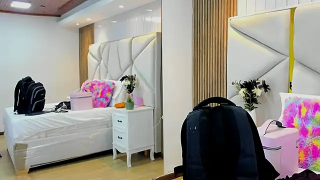 Snapshot of SweetKata_ chatting on 11-30-25, 11:47 SweetKata online show from 11-30-25, 11:47