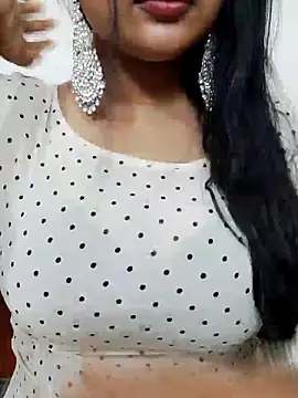 Snapshot of PORI-MONI2025 chatting on 11-13-25, 04:28 PORI-MONI2025 online show from 11-13-25, 04:28