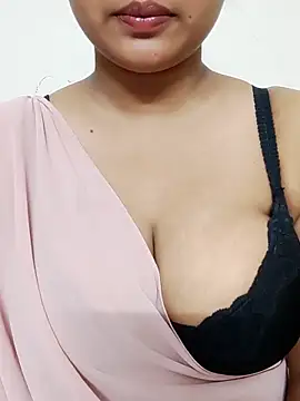 Snapshot of PORI-MONI2025 chatting on 11-17-25, 03:29 PORI-MONI2025 online show from 11-17-25, 03:29