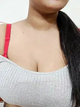 Snapshot of PORI-MONI2025 chatting on 11-25-25, 06:13 PORI-MONI2025 online show from 11-25-25, 06:13