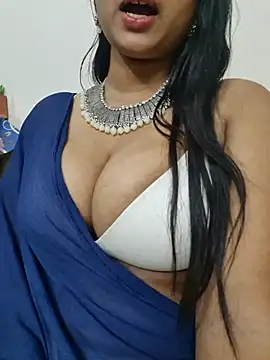 Snapshot of PORI-MONI2025 chatting on 12-17-25, 04:02 PORI-MONI2025 online show from 12-17-25, 04:02