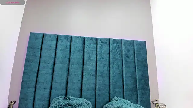 Snapshot of Videl_Star chatting on 11-18-25, 11:36 Videl Star online show from 11-18-25, 11:36