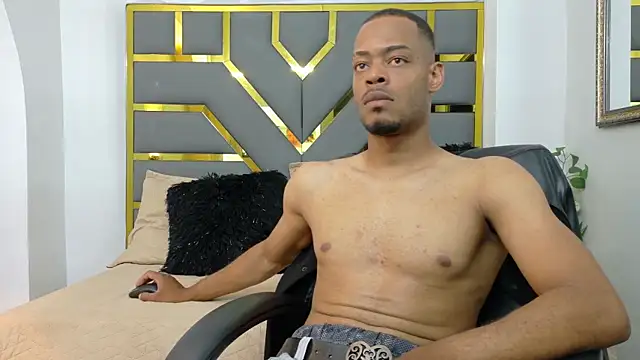 Snapshot of Neytanmalcon chatting on 10-30-25, 08:42 Neytanmalcon online show from 10-30-25, 08:42