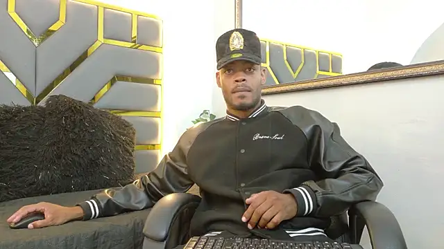 Snapshot of Neytanmalcon chatting on 11-04-25, 09:03 Neytanmalcon online show from 11-04-25, 09:03