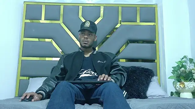 Snapshot of Neytanmalcon chatting on 11-09-25, 03:05 Neytanmalcon online show from 11-09-25, 03:05