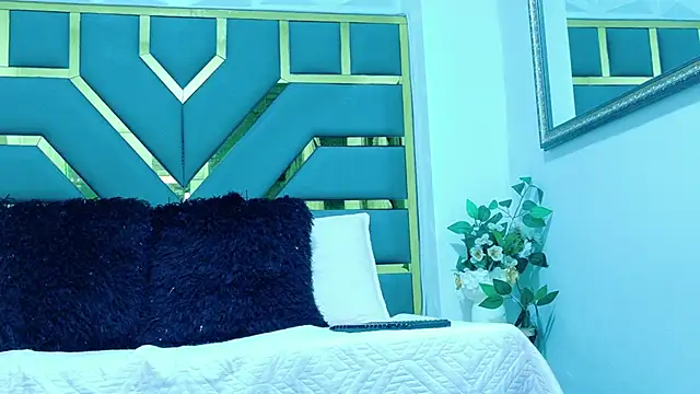 Snapshot of Neytanmalcon chatting on 12-14-25, 07:40 Neytanmalcon online show from 12-14-25, 07:40