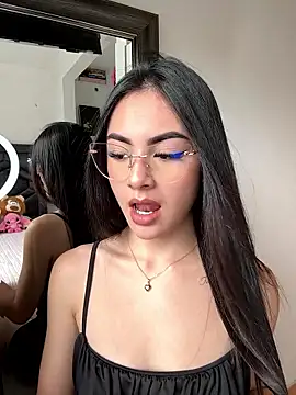 IslaCole online show from 01-14-26, 06:57