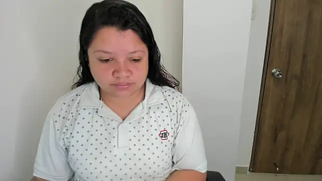 Snapshot of Sweet_Deemonn chatting on 10-23-25, 02:27 Sweet Deemonn online show from 10-23-25, 02:27