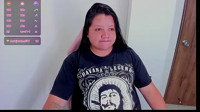 Snapshot of Sweet_Deemonn chatting on 10-25-25, 01:29 Sweet Deemonn online show from 10-25-25, 01:29