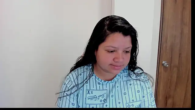 Snapshot of Sweet_Deemonn chatting on 10-28-25, 02:09 Sweet Deemonn online show from 10-28-25, 02:09