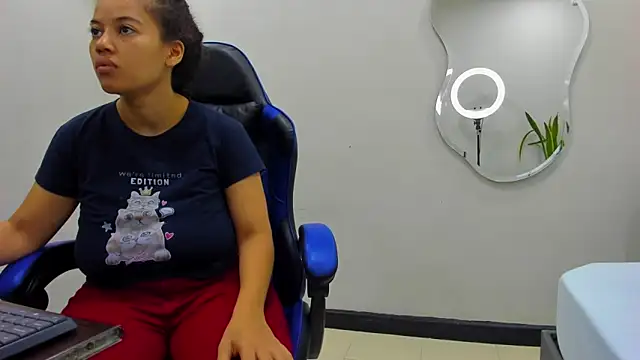 agata18  online show from 01-08-26, 12:51