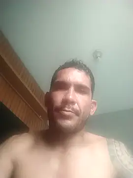 Snapshot of BruninhoRecife chatting on 10-23-25, 02:16 BruninhoRecife online show from 10-23-25, 02:16