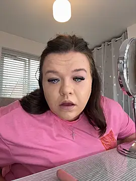 Snapshot of Ivy-monroexo chatting on 10-31-25, 03:13 Ivy-monroexo online show from 10-31-25, 03:13