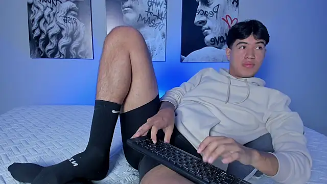 Snapshot of PabloCast_ chatting on 11-26-25, 11:55 PabloCast online show from 11-26-25, 11:55