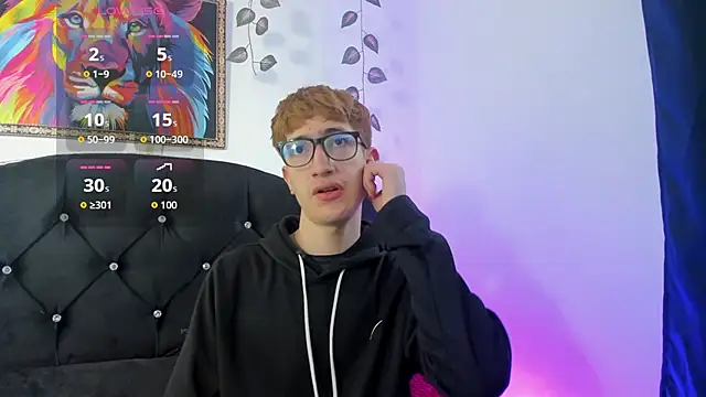 Snapshot of Erick_Taylor3 chatting on 11-14-25, 06:06 Erick Taylor3 online show from 11-14-25, 06:06