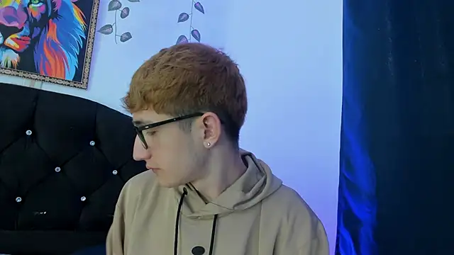 Snapshot of Erick_Taylor3 chatting on 11-21-25, 06:06 Erick Taylor3 online show from 11-21-25, 06:06