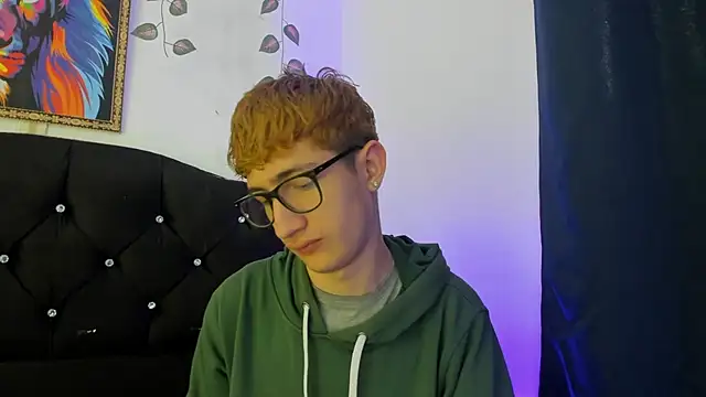 Snapshot of Erick_Taylor3 chatting on 11-22-25, 06:29 Erick Taylor3 online show from 11-22-25, 06:29