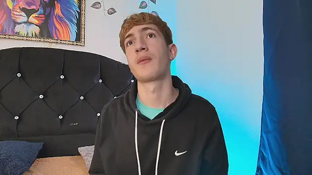 Snapshot of Erick_Taylor3 chatting on 11-25-25, 06:19 Erick Taylor3 online show from 11-25-25, 06:19