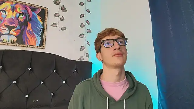 Snapshot of Erick_Taylor3 chatting on 11-27-25, 06:32 Erick Taylor3 online show from 11-27-25, 06:32