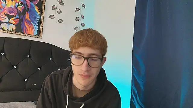 Snapshot of Erick_Taylor3 chatting on 11-28-25, 05:59 Erick Taylor3 online show from 11-28-25, 05:59