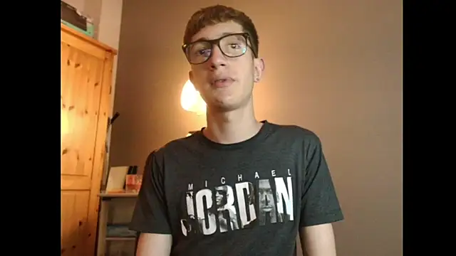 Snapshot of Erick_Taylor3 chatting on 12-13-25, 07:53 Erick Taylor3 online show from 12-13-25, 07:53