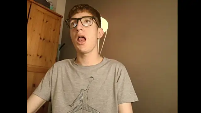 Snapshot of Erick_Taylor3 chatting on 12-16-25, 08:25 Erick Taylor3 online show from 12-16-25, 08:25