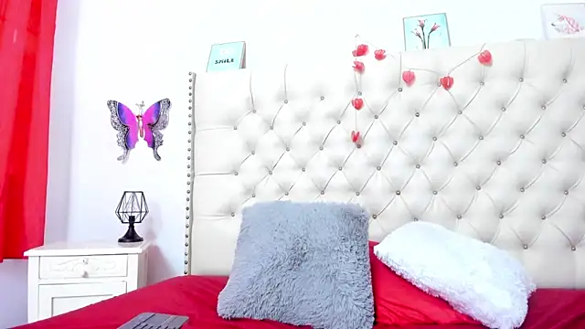 Snapshot of celena_wonder chatting on 11-20-25, 07:24 celena wonder online show from 11-20-25, 07:24