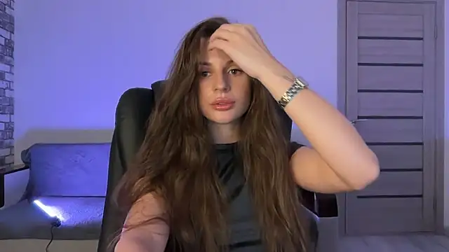 karinamoonss online show from 11-26-25, 01:45