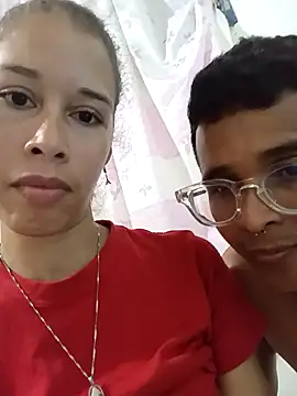 Snapshot of Luis_Stars chatting on 10-25-25, 01:35 Luis Stars online show from 10-25-25, 01:35