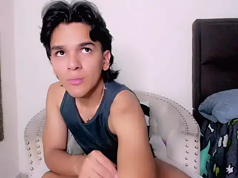 Snapshot of Salomon_Mendoza chatting on 12-18-25, 12:49 Salomon Mendoza online show from 12-18-25, 12:49