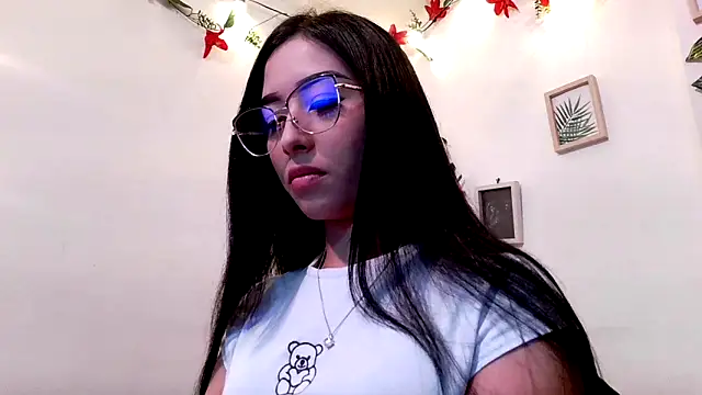 Snapshot of melissa__dolce chatting on 11-23-25, 11:48 melissa dolce online show from 11-23-25, 11:48