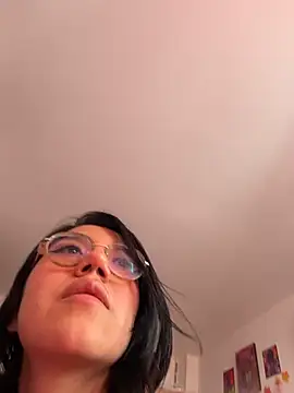 violetbunnyy1 online show from 11-15-25, 04:14