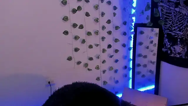 aaron play online show from 11-13-25, 01:10