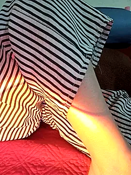 Cherry Le02 online show from 11-22-25, 02:16